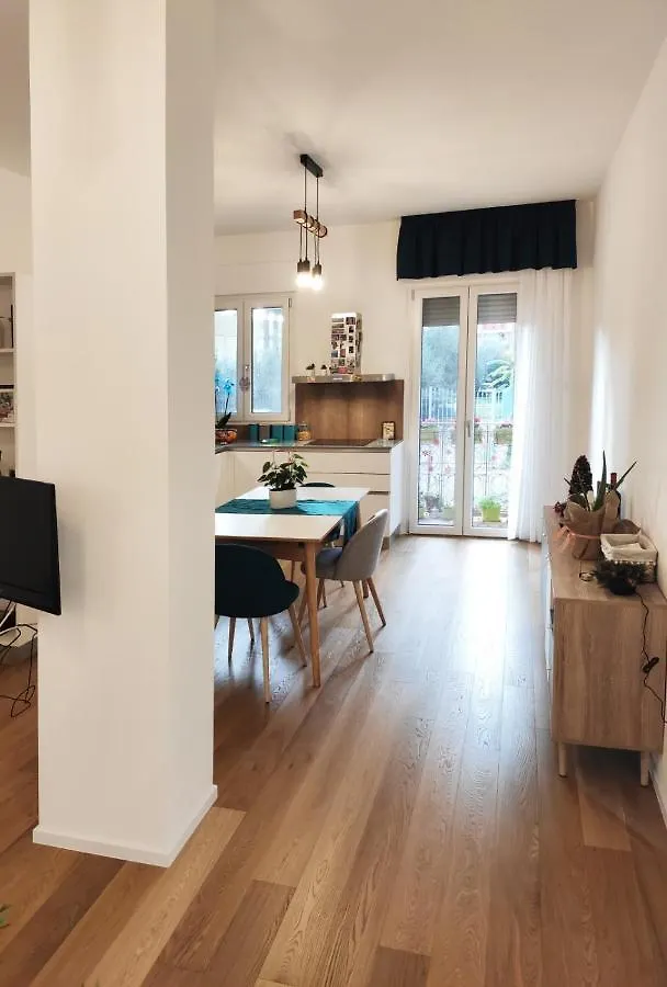 Confortevole Stanza Privata In Grazioso Appartamento Con Giardino Cagliari