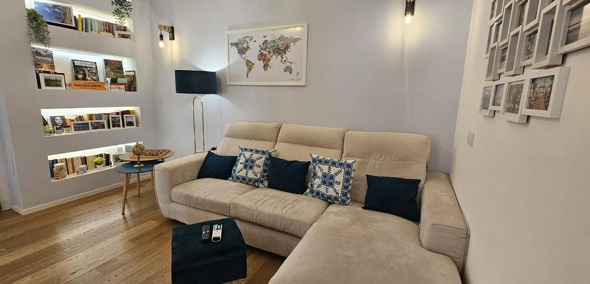 Confortevole Stanza Privata In Grazioso Appartamento Con Giardino Cagliari Italia